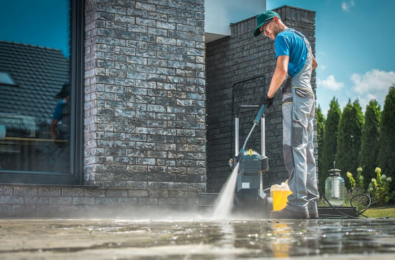 3 Reasons To Invest In Building Washing For Your Business's Exterior