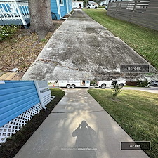 Brightening-Up-Beacon-Street-House-Wash-and-Driveway-Sidewalk-Cleaning-in-St-Augustine-FL 0