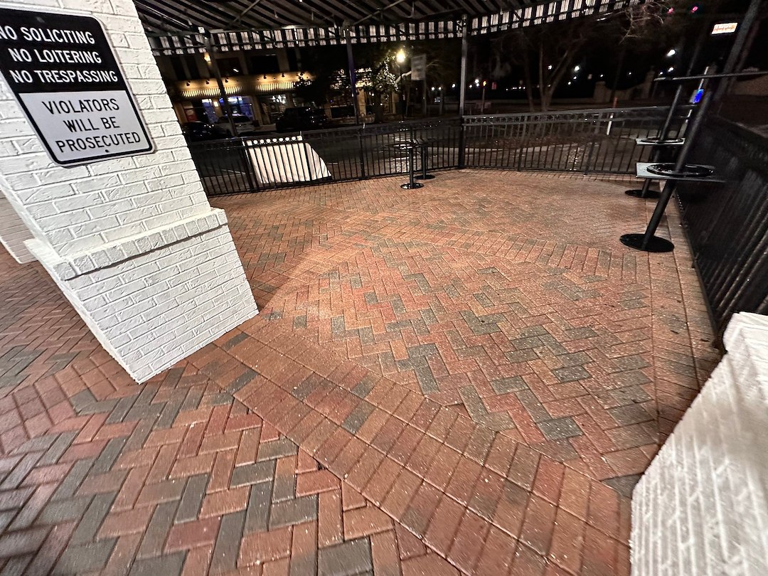 Commercial Pressure Washing at Starbucks – Outdoor Seating Refresh on Margaret St, Jacksonville, FL