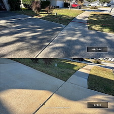 Driveway-Sidewalk-Cleaning-on-Oak-Arbor-Circle-A-Sparkling-Transformation-in-St-Augustine-FL-32084 3