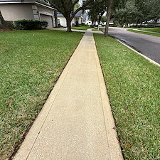 Driveway-Sidewalk-Cleaning-with-a-Neighborly-Touch-on-Oak-Common-Ave-St-Augustine-FL 4